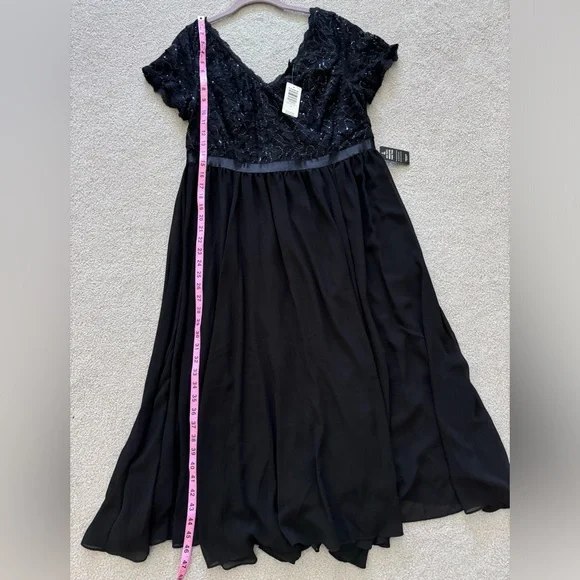 NWT Torrid Special Occasion Dress - Picture 10 of 12